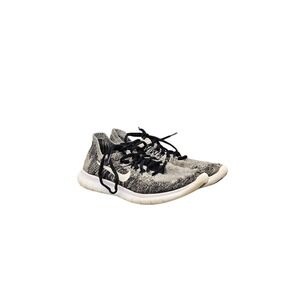 Nike Womens Size 7 Free RN Flyknit 2017 Grey Oreo Running Sneakers 880844-003